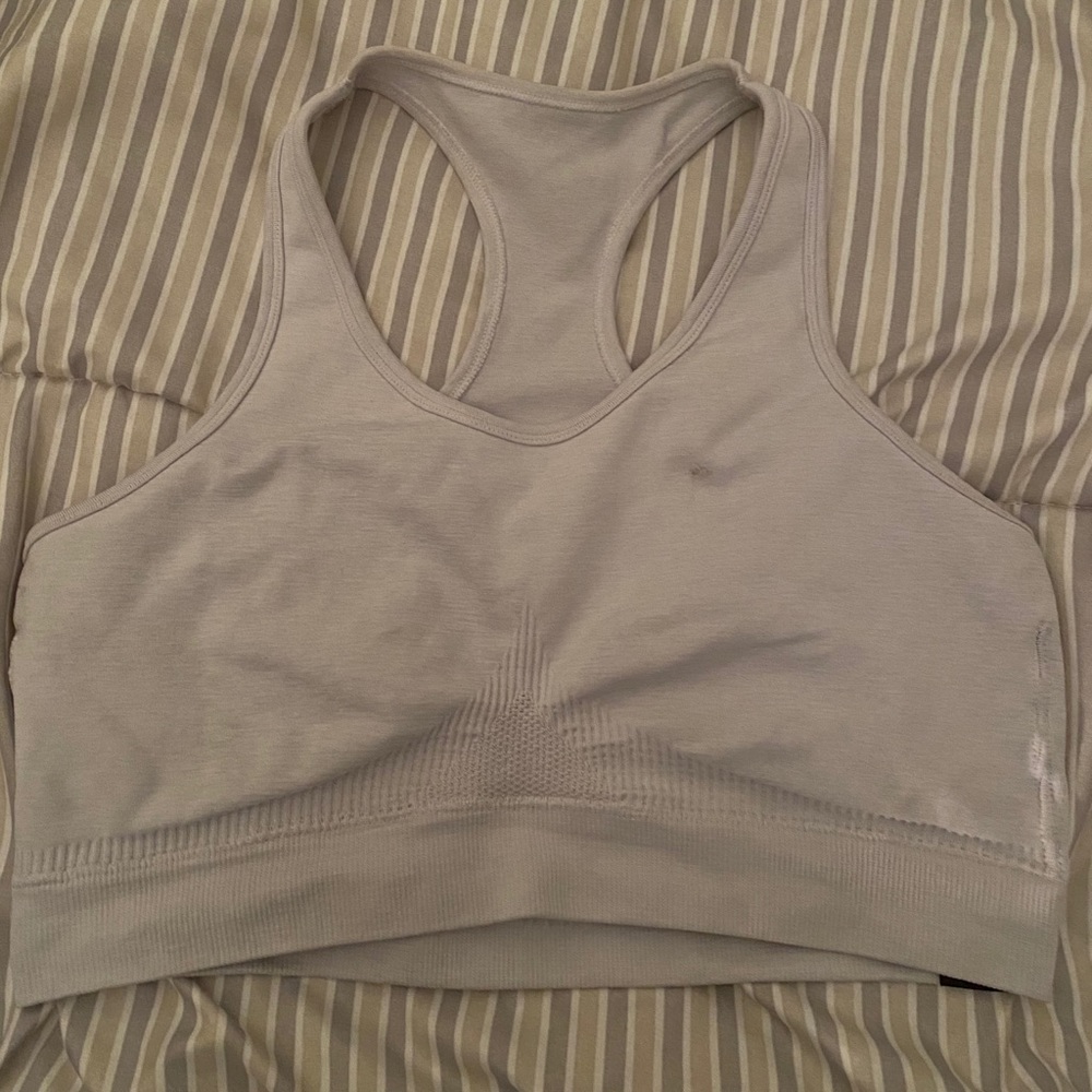 Alphalete halo sports bra